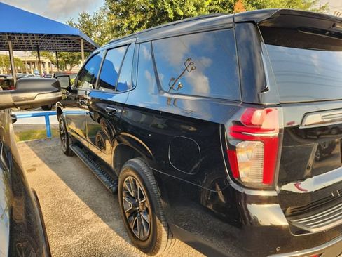 Used 2021 Chevrolet Tahoe Z71 AWD/4WD image 3