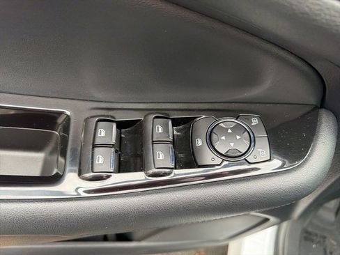 Used 2019 Ford Edge SEL w/ Equipment Group 201A image 19