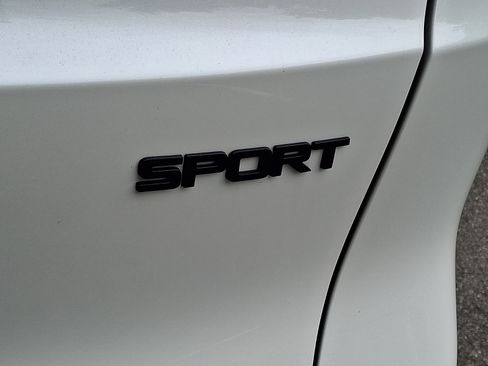 Used 2025 Honda CR-V Sport image 32