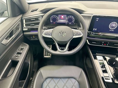New 2026 Volkswagen Atlas Cross Sport SEL Premium R-Line AWD/4WD image 10