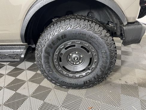 New 2025 Ford Bronco Outer Banks w/ Sasquatch Package image 20