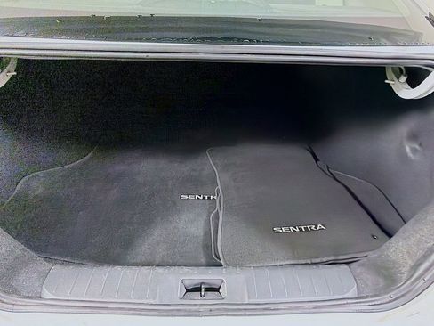 Used 2025 Nissan Sentra SV image 27