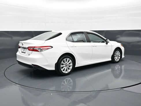 Used 2020 Toyota Camry LE w/ Cold Weather Package AWD/4WD image 5