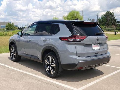 Certified 2025 Nissan Rogue SL AWD/4WD image 7