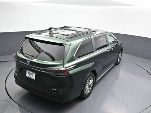 Certified 2025 Toyota Sienna XLE w/ XLE Plus Package AWD/4WD image 40