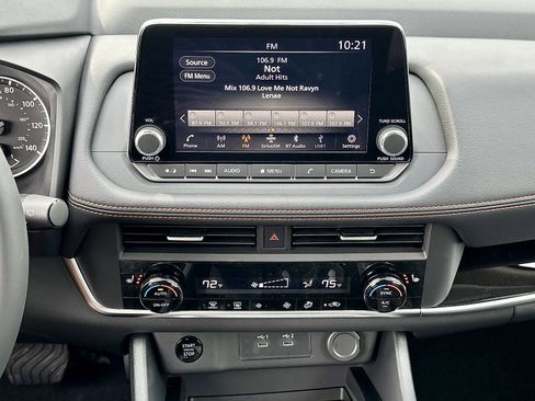 New 2026 Nissan Rogue Rock Creek image 19