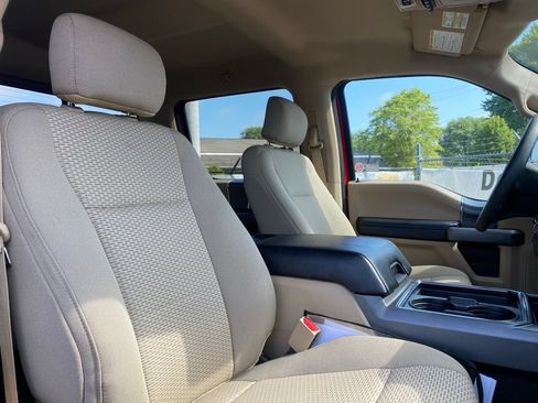 Used 2017 Ford F250 XLT w/ XLT Premium Package AWD/4WD image 17