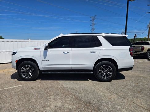 Used 2023 Chevrolet Tahoe Z71 w/ Luxury Package image 2