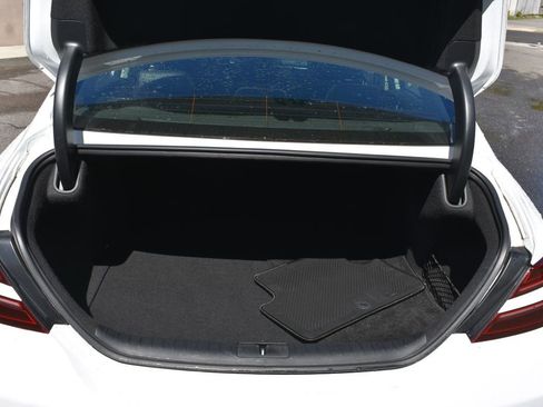 Used 2025 Genesis G70 2.5T RWD image 32