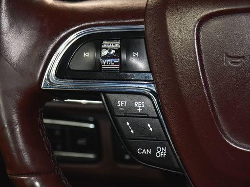 Used 2018 Lincoln Navigator Black Label w/ Cargo Package AWD/4WD image 37