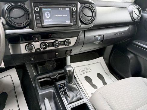 Used 2018 Toyota Tacoma SR image 15