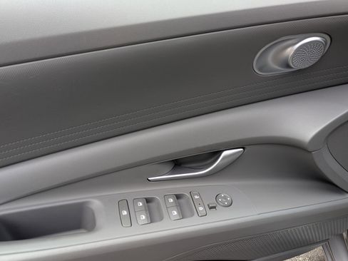Certified 2023 Hyundai Elantra SEL FWD image 10