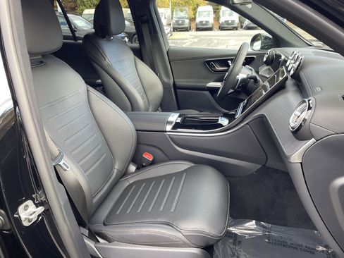 New 2026 Mercedes-Benz GLC 300 4MATIC image 43