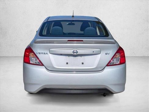 Used 2019 Nissan Versa SV FWD image 7