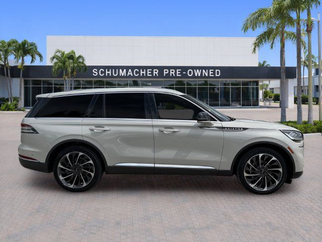 Used 2024 Lincoln Aviator Reserve w/ Equipment Group 201A AWD/4WD image 8