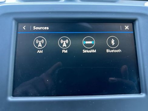 Used 2019 Chevrolet Equinox LT w/ Driver Convenience Package FWD image 17
