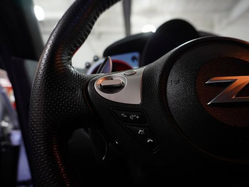 Used 2010 Nissan 370Z Touring image 20