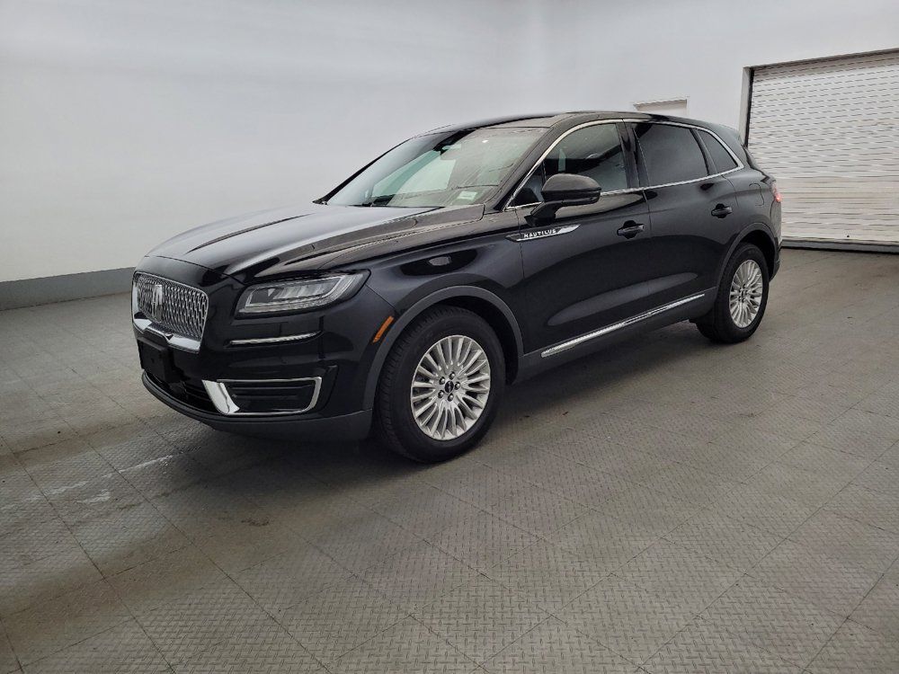 Used 2019 Lincoln Nautilus Premier AWD/4WD image 2