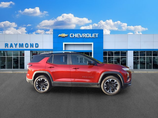 Used 2025 Chevrolet Equinox LT w/ Convenience Package II AWD/4WD image 2