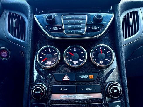 Used 2014 Hyundai Genesis 2.0T image 20