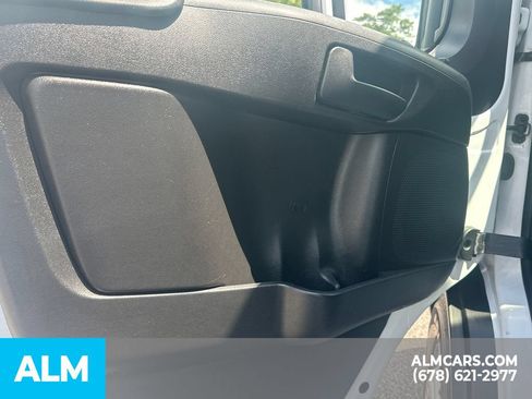 Used 2023 RAM ProMaster 2500 FWD image 11
