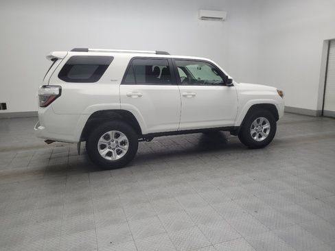 Used 2019 Toyota 4Runner SR5 AWD/4WD image 10