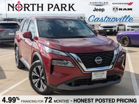 Used 2023 Nissan Rogue SV image 1