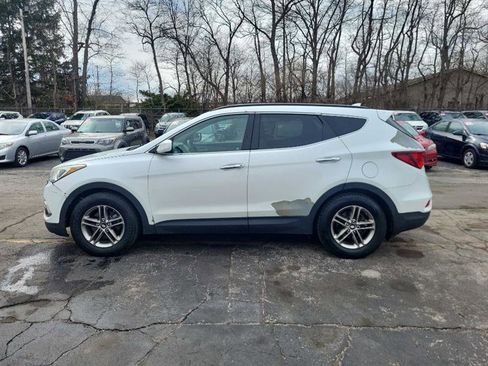 Used 2017 Hyundai Santa Fe Sport image 6
