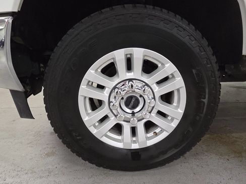Used 2019 Ford F250 XLT AWD/4WD image 13