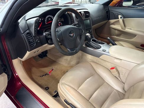 Used 2007 Chevrolet Corvette Coupe w/ Preferred Equipment Group image 42