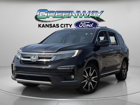 Used 2020 Honda Pilot Touring image 2