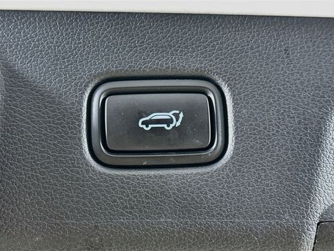 Used 2025 Hyundai Palisade SEL AWD/4WD image 32