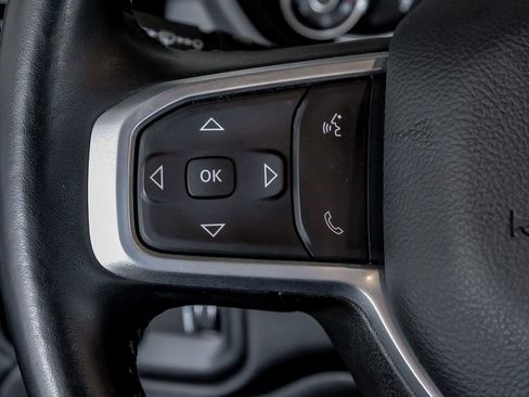 Used 2024 RAM 2500 Big Horn w/ Sport Appearance Package image 17