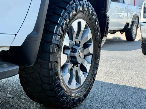 Used 2021 Chevrolet Silverado 2500 Custom w/ Custom Value Package AWD/4WD image 28