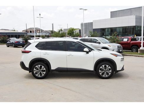 Used 2023 Nissan Rogue SV w/ SV Premium B Package FWD image 5