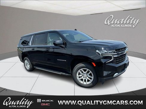 Used 2024 Chevrolet Suburban LT AWD/4WD image 1