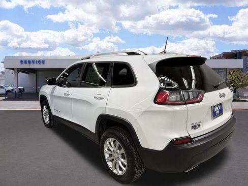 Used 2019 Jeep Cherokee Latitude w/ Cold Weather Group AWD/4WD image 5