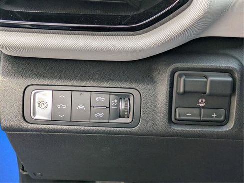 New 2025 Chevrolet Silverado EV RST image 15