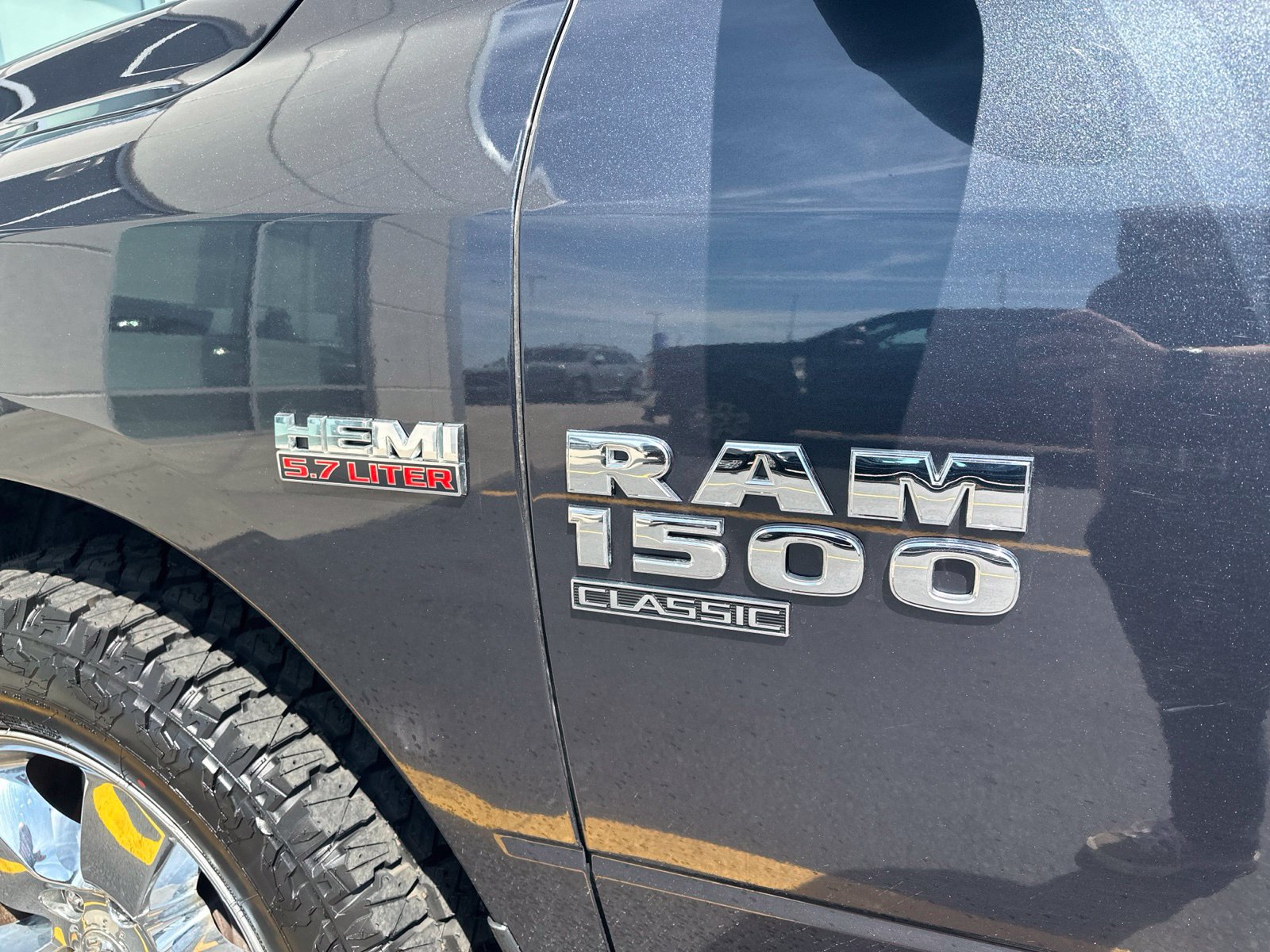 Used 2019 RAM 1500 Express w/ Express Value Package AWD/4WD image 12