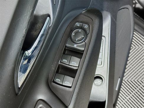Used 2020 Chevrolet Equinox Premier AWD/4WD image 21