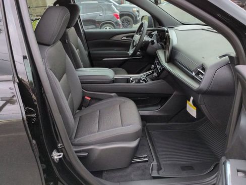 New 2026 Chevrolet Traverse LT w/ Midnight/Sport Edition FWD image 26