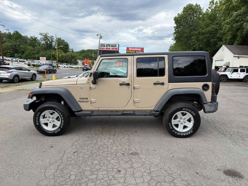 Used 2016 Jeep Wrangler Unlimited Sport w/ Quick Order Package 24S AWD/4WD image 8
