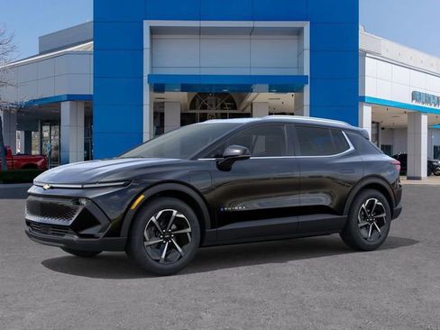 New 2026 Chevrolet Equinox EV LT image 2