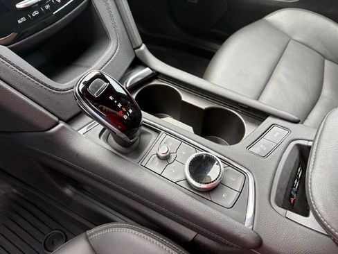 Used 2024 Cadillac XT6 Premium Luxury w/ Technology Package image 22