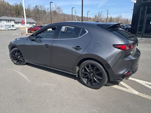 Used 2021 MAZDA MAZDA3 Hatchback w/Premium Plus Pkg image 3