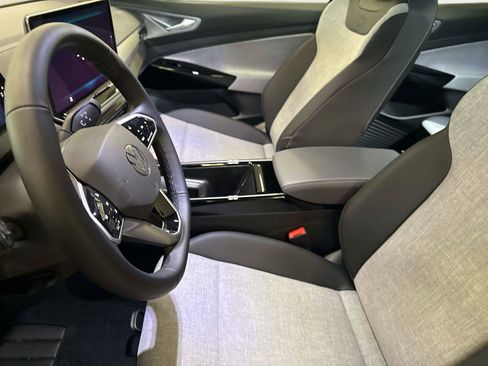 New 2025 Volkswagen ID.4 Pro image 21