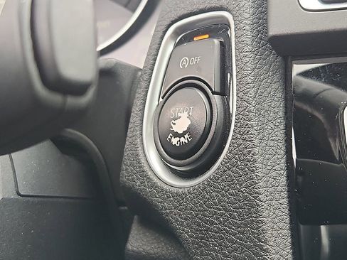 Used 2017 BMW 230i Coupe image 26