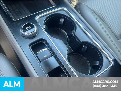 Used 2025 Lincoln Corsair AWD w/ Equipment Group 101A image 36