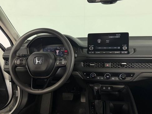 Used 2025 Honda Accord SE image 12