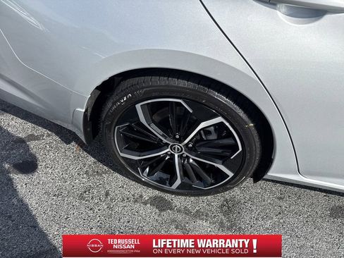 New 2025 Nissan Altima 2.5 SR w/ SR Premium Package image 23